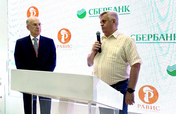 Сбербанк и «Равис» подписали соглашение о модернизации птицеводческого комплекса